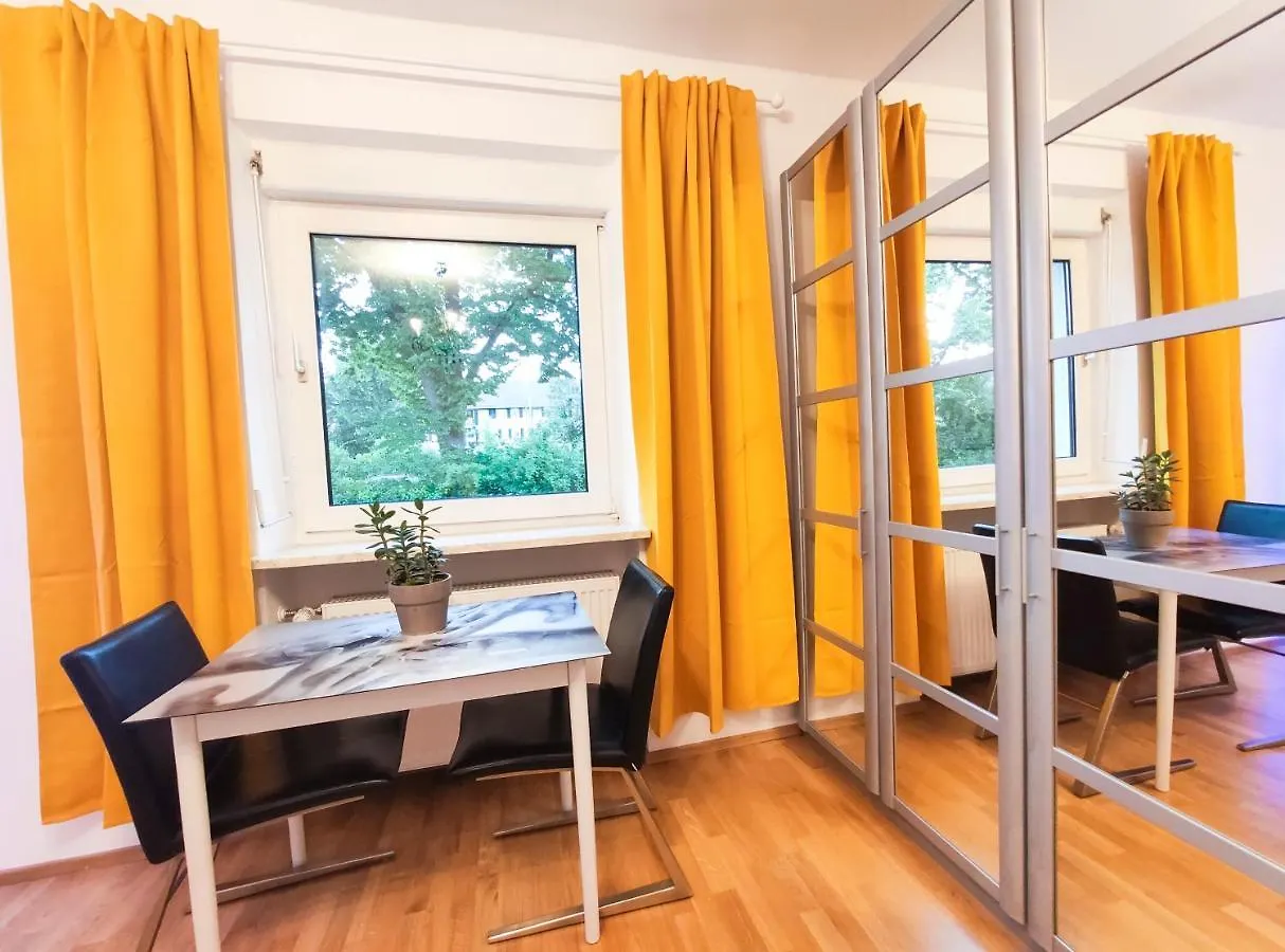 Modernes Zimmer Am Park Mit Garten, Huehner & Enten Mnichov Německo
